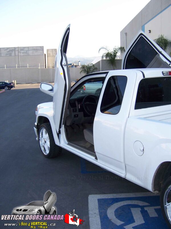 Chevrolet Colorado / Canyon 2004-2012 Lambo Vertical Doors Kit ( Special Order ) - Image 3