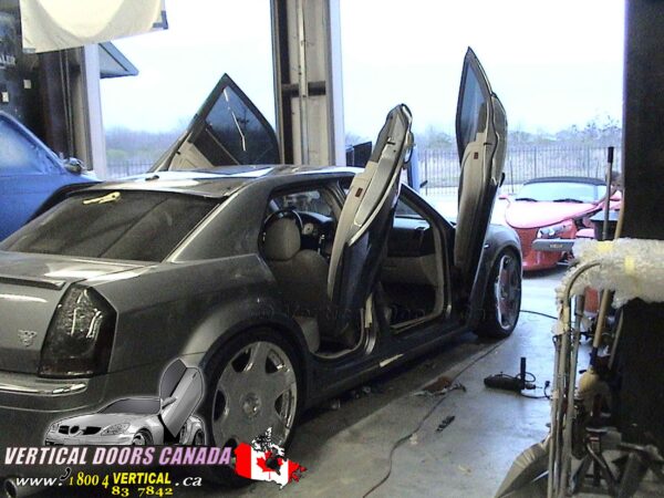 Chrysler 300 2004-2010 Rear Lambo Vertical Doors Kit - Image 14