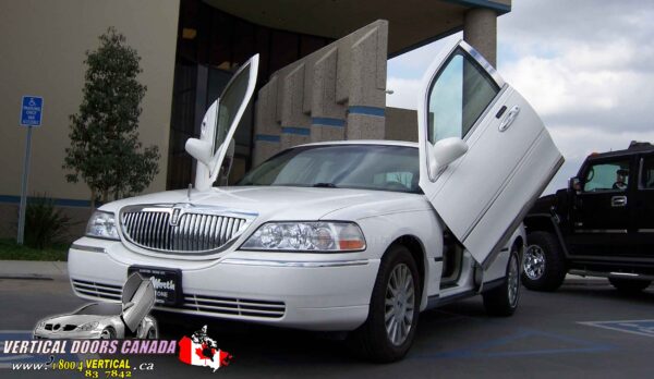 Lincoln Town Car 1998-2010 Lambo Vertical Doors Kit